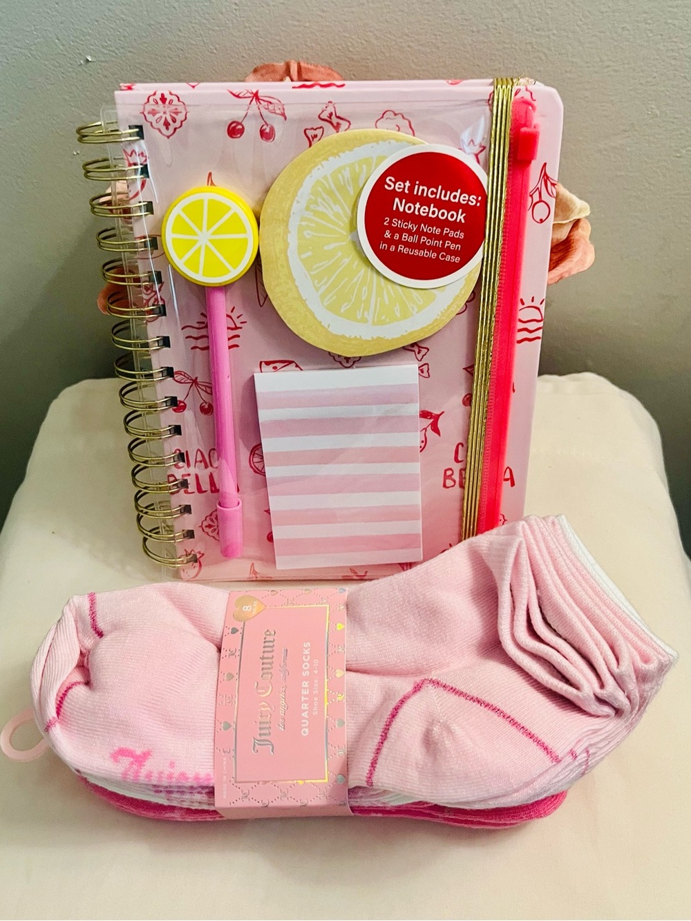 Juicy Couture NWT 8-Pairs of Pink Socks and Chase Wonder Pink Stationary Set. - Picture 2 of 4